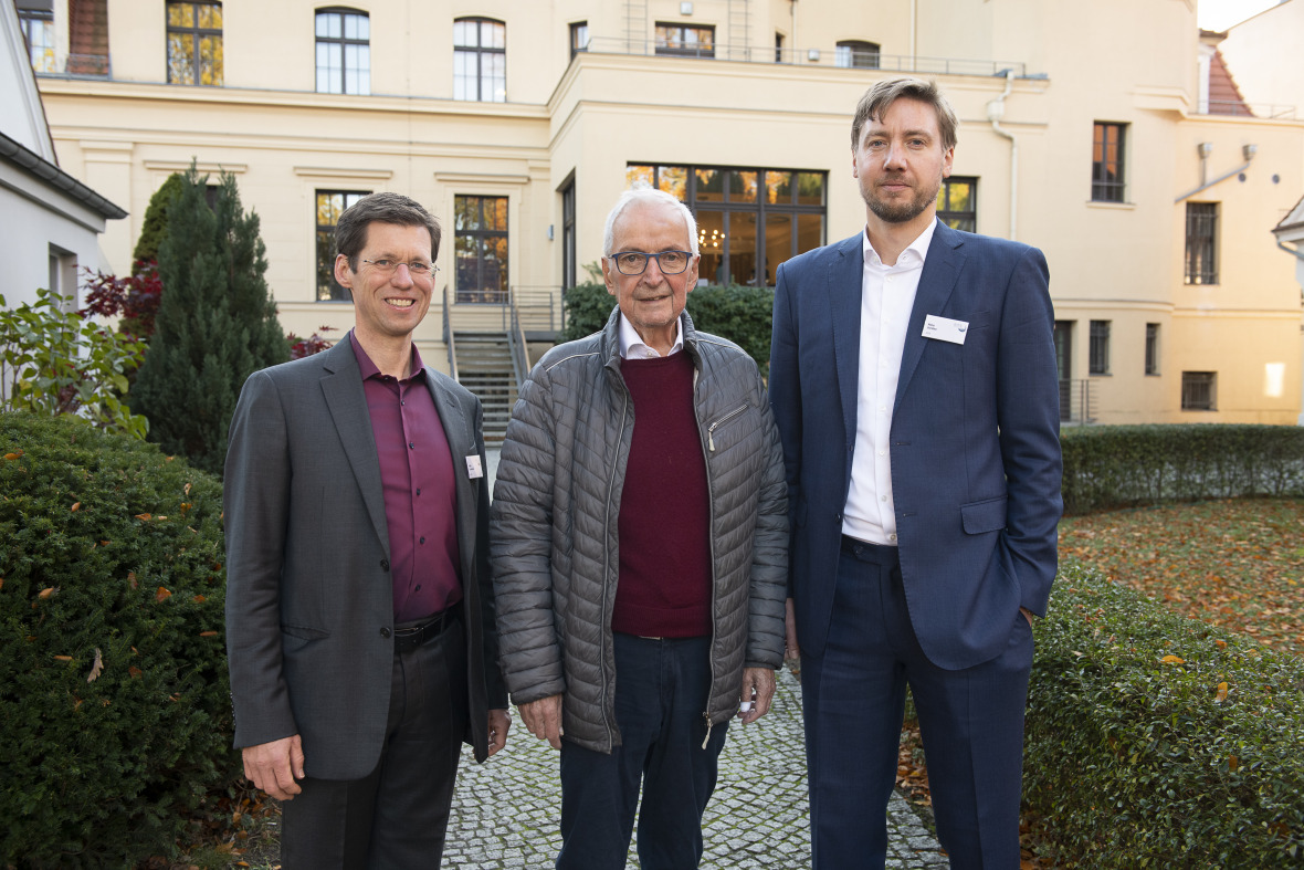 Mark Lawrence, Klaus Töpfer und Nino Jordan